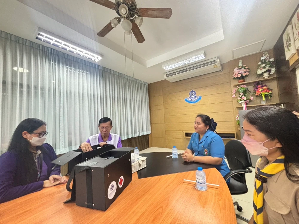 Kasemrad Hospital Prachachuen Donates First Aid Kits and Medical Supplies to Wat Wetawan Thammawat School