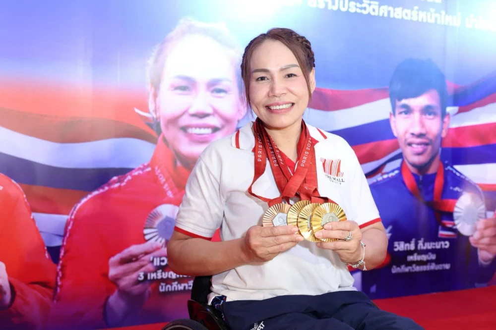BCH Joins “LET’S CELEBRATE THAI HEROES, PARALYMPIC PARIS 2024” – Presenting Health Check-Up Vouchers to Thai Paralympic Champions