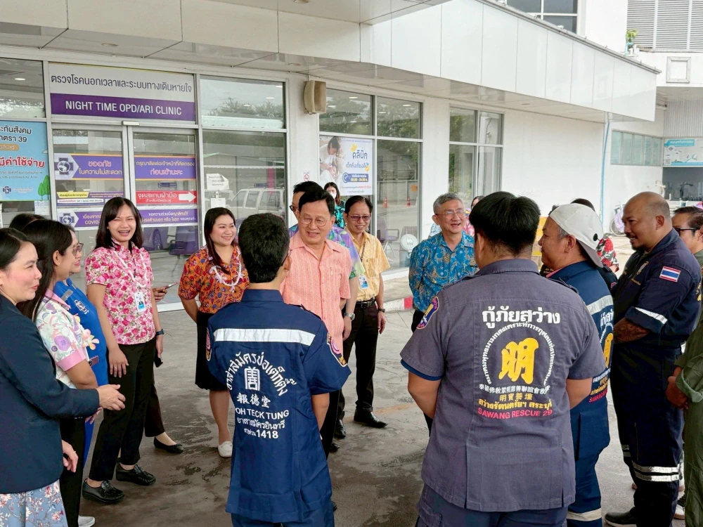 Kasemrad Hospital Saraburi Provides Beverage Donations to Rescue Foundations During Songkran Festival