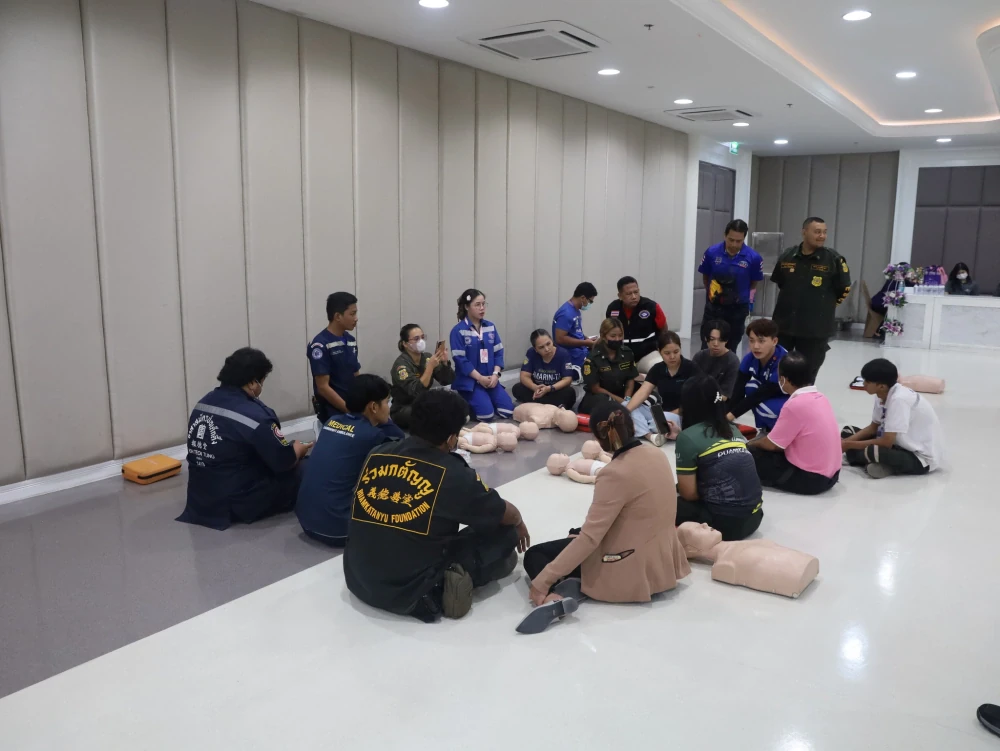 Kasemrad Hospital Prachachuen Conducts CPR and First Aid Training for Foundation Staff